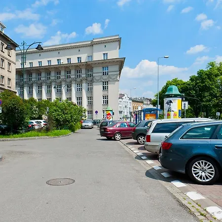 Sun & Snow Old Town クラクフ